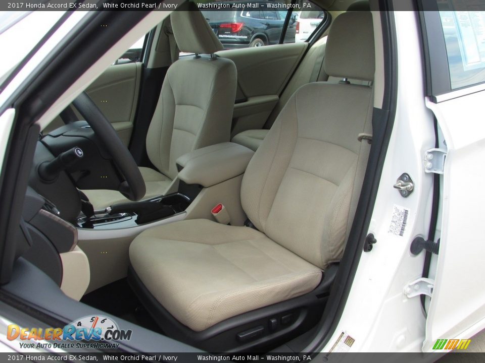 2017 Honda Accord EX Sedan White Orchid Pearl / Ivory Photo #15
