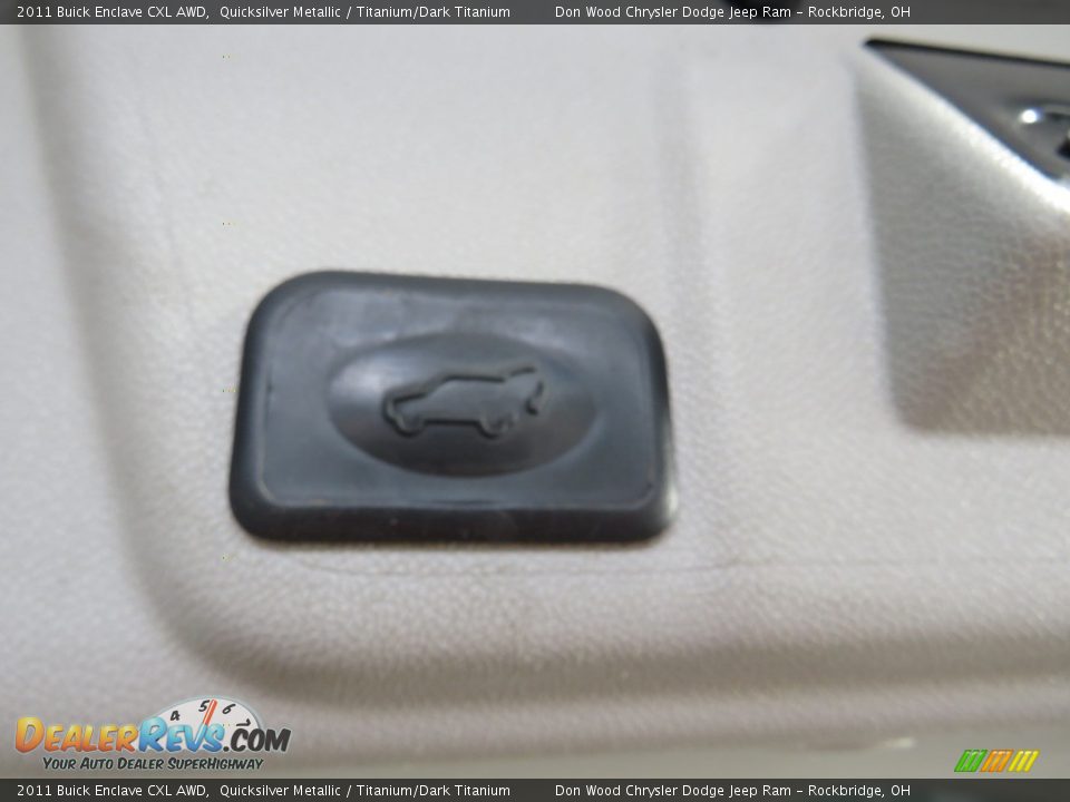 2011 Buick Enclave CXL AWD Quicksilver Metallic / Titanium/Dark Titanium Photo #17