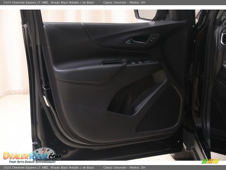2020 Chevrolet Equinox LT AWD Mosaic Black Metallic / Jet Black Photo #4