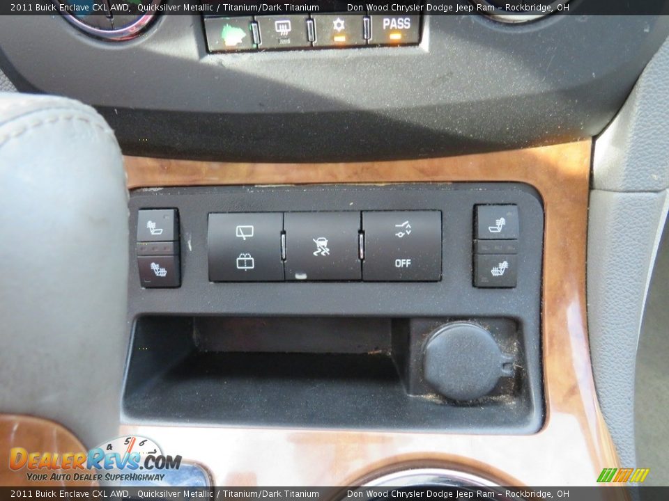 2011 Buick Enclave CXL AWD Quicksilver Metallic / Titanium/Dark Titanium Photo #30