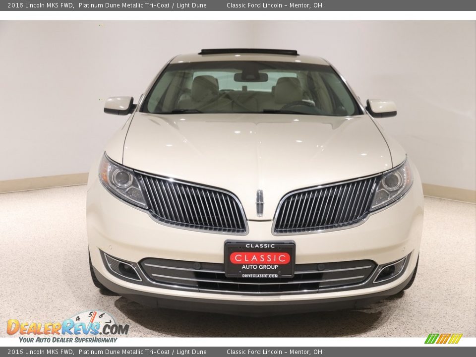 2016 Lincoln MKS FWD Platinum Dune Metallic Tri-Coat / Light Dune Photo #2