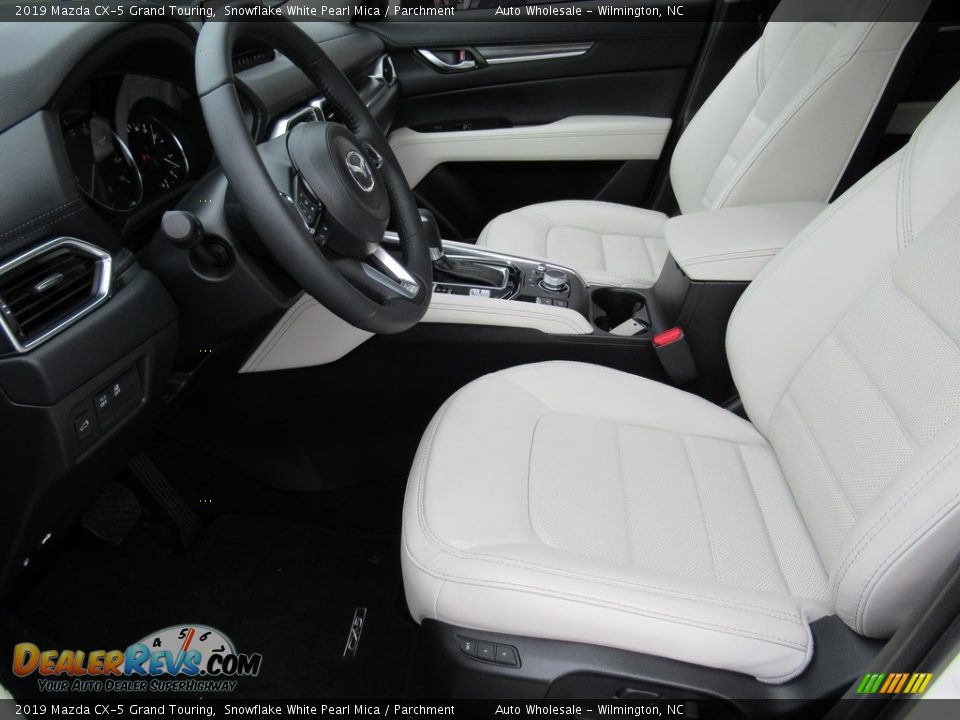 Front Seat of 2019 Mazda CX-5 Grand Touring Photo #10