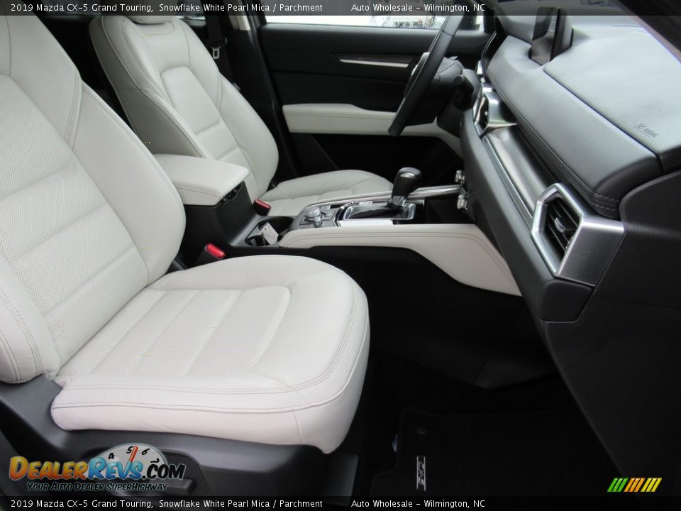 Front Seat of 2019 Mazda CX-5 Grand Touring Photo #13