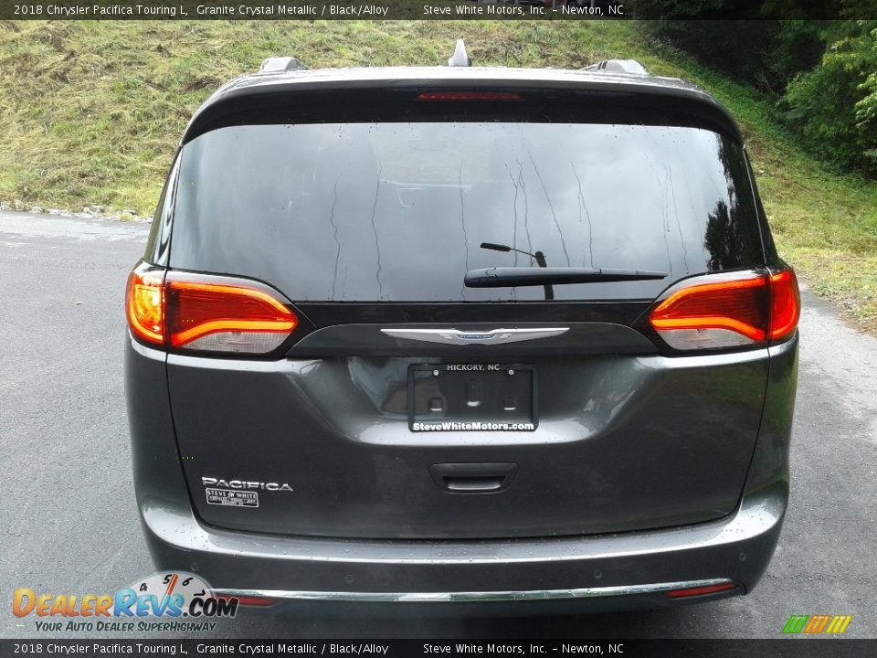 2018 Chrysler Pacifica Touring L Granite Crystal Metallic / Black/Alloy Photo #7