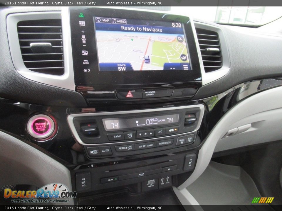 2016 Honda Pilot Touring Crystal Black Pearl / Gray Photo #17