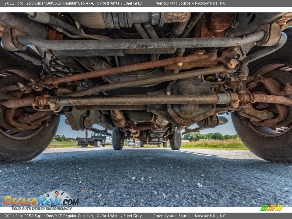 2011 Ford F250 Super Duty XLT Regular Cab 4x4 Oxford White / Steel Gray Photo #10