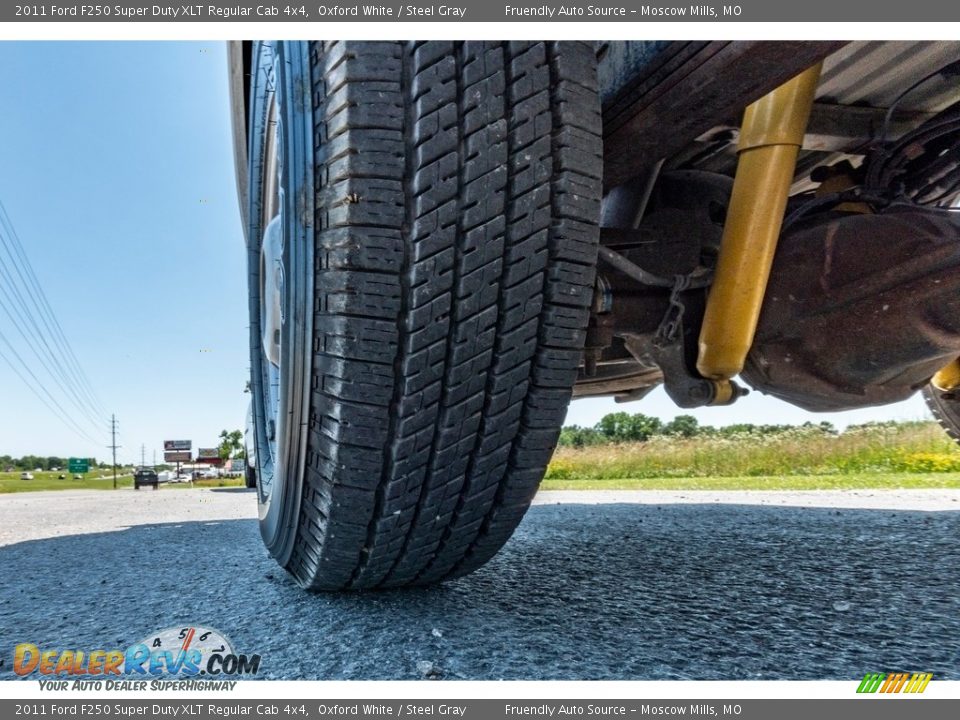 2011 Ford F250 Super Duty XLT Regular Cab 4x4 Oxford White / Steel Gray Photo #12