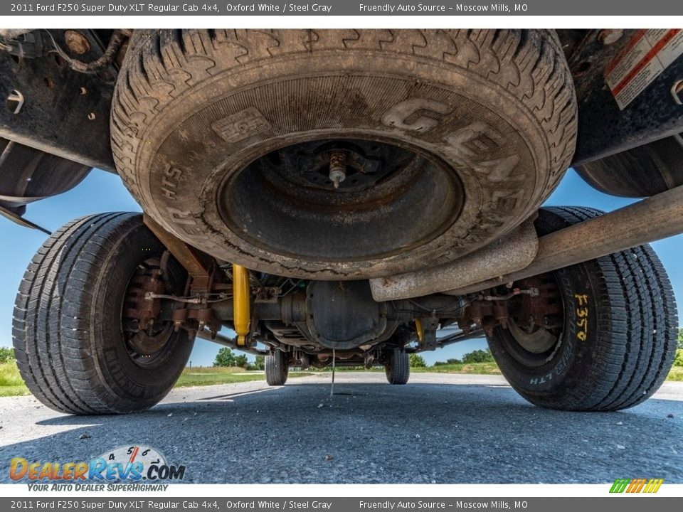 2011 Ford F250 Super Duty XLT Regular Cab 4x4 Oxford White / Steel Gray Photo #13