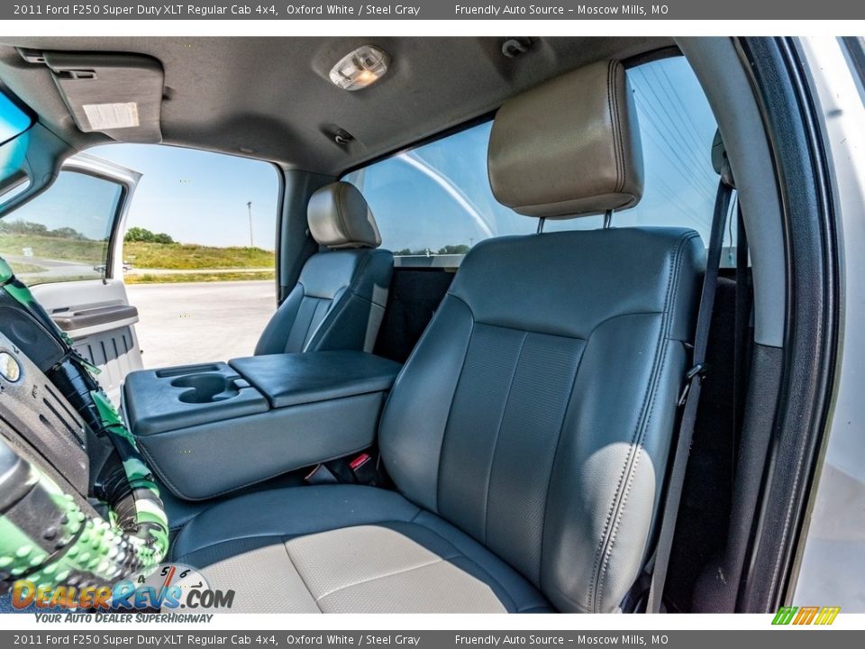 2011 Ford F250 Super Duty XLT Regular Cab 4x4 Oxford White / Steel Gray Photo #18