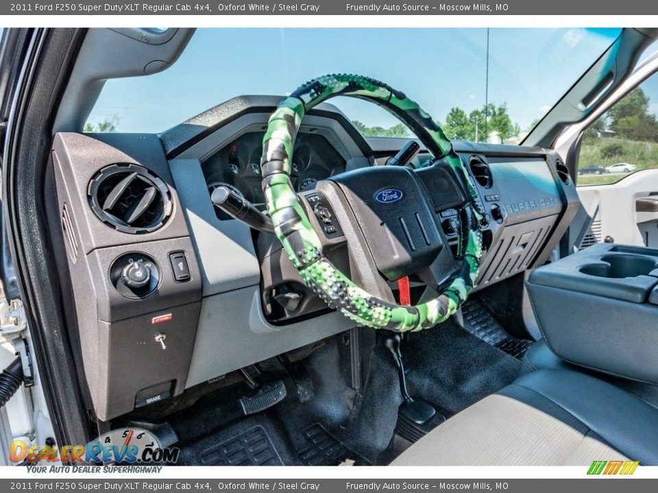 2011 Ford F250 Super Duty XLT Regular Cab 4x4 Oxford White / Steel Gray Photo #20