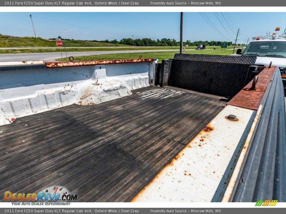 2011 Ford F250 Super Duty XLT Regular Cab 4x4 Oxford White / Steel Gray Photo #22