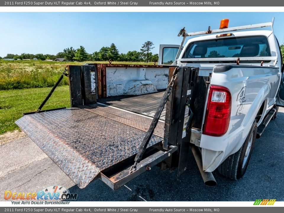 2011 Ford F250 Super Duty XLT Regular Cab 4x4 Oxford White / Steel Gray Photo #24