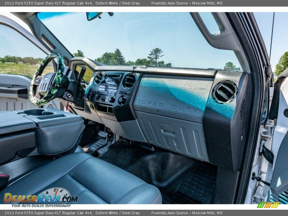 2011 Ford F250 Super Duty XLT Regular Cab 4x4 Oxford White / Steel Gray Photo #27