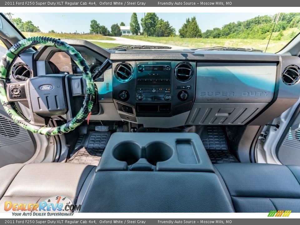 2011 Ford F250 Super Duty XLT Regular Cab 4x4 Oxford White / Steel Gray Photo #30