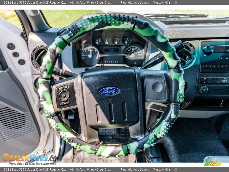 2011 Ford F250 Super Duty XLT Regular Cab 4x4 Oxford White / Steel Gray Photo #32