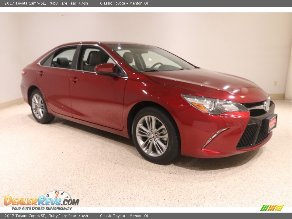 2017 Toyota Camry SE Ruby Flare Pearl / Ash Photo #1