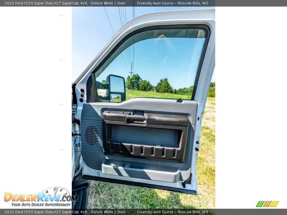 2013 Ford F250 Super Duty XLT SuperCab 4x4 Oxford White / Steel Photo #33
