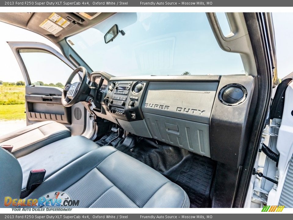 2013 Ford F250 Super Duty XLT SuperCab 4x4 Oxford White / Steel Photo #34