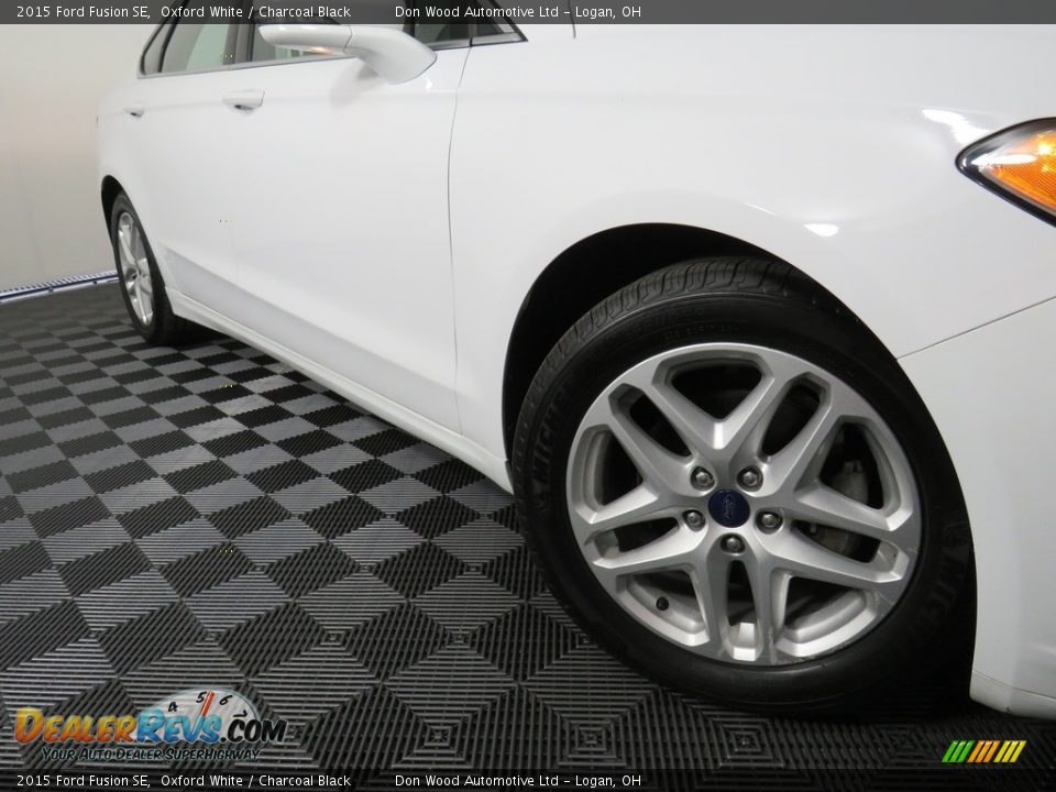 2015 Ford Fusion SE Oxford White / Charcoal Black Photo #4