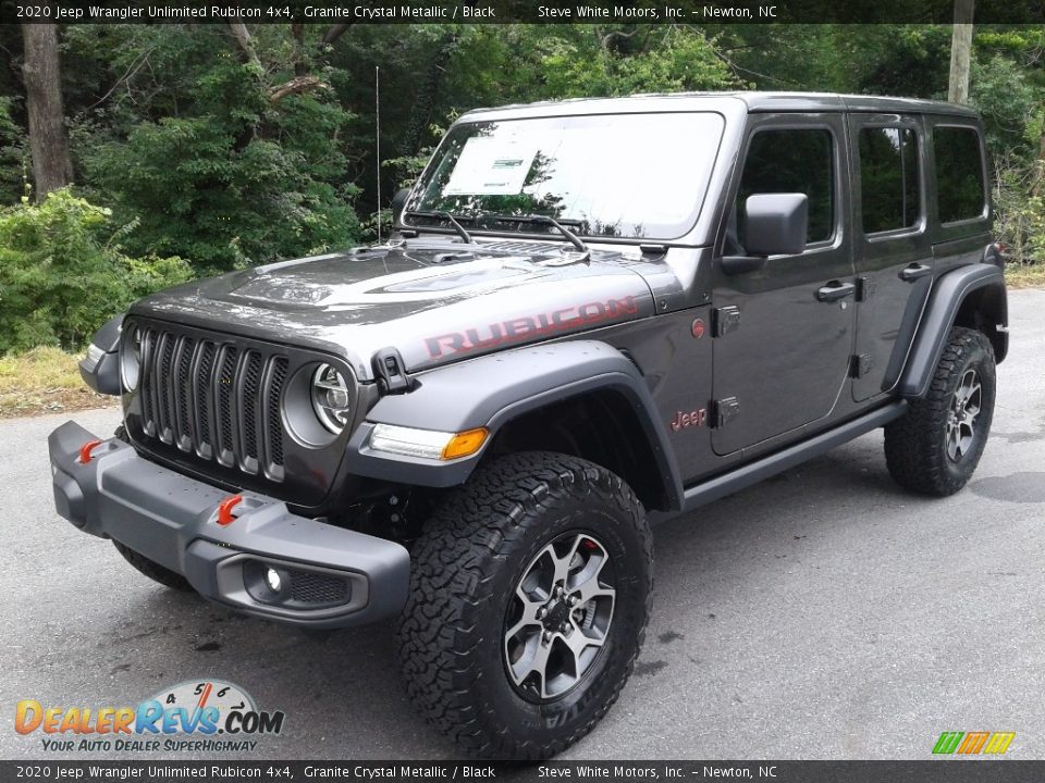 Front 3/4 View of 2020 Jeep Wrangler Unlimited Rubicon 4x4 Photo #2