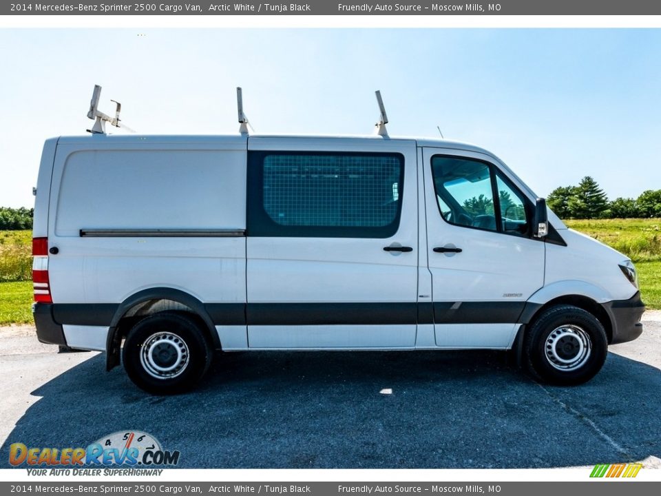 2014 Mercedes-Benz Sprinter 2500 Cargo Van Arctic White / Tunja Black Photo #3