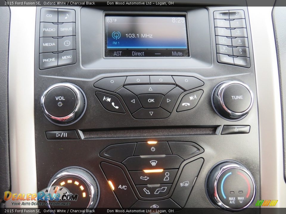 2015 Ford Fusion SE Oxford White / Charcoal Black Photo #21