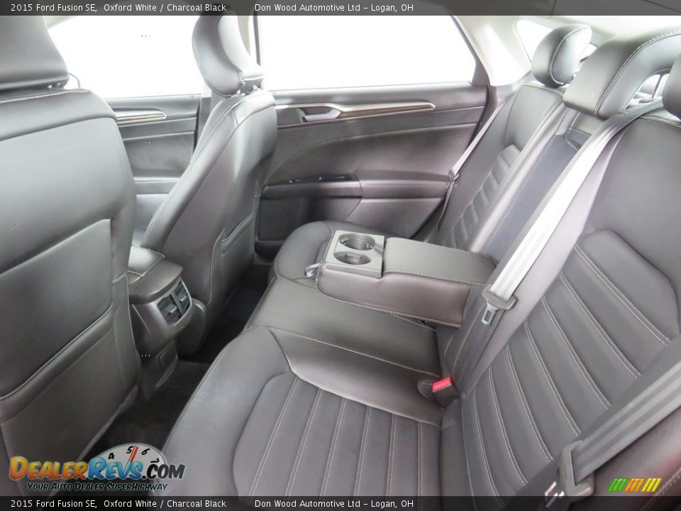2015 Ford Fusion SE Oxford White / Charcoal Black Photo #28
