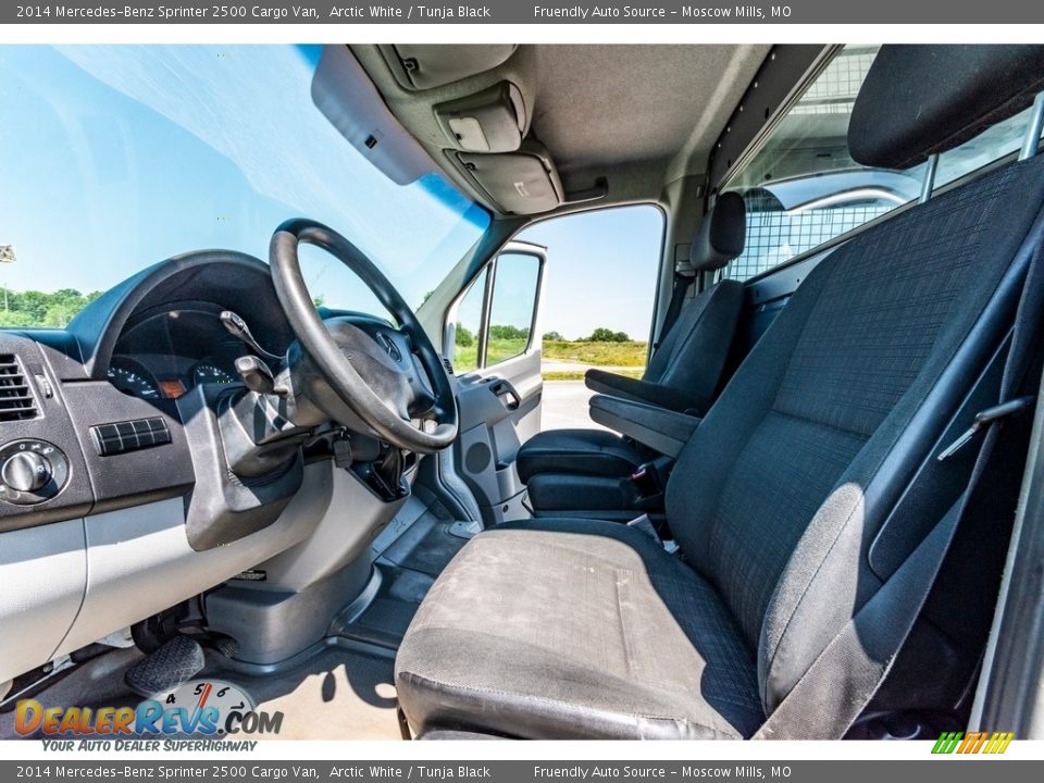 2014 Mercedes-Benz Sprinter 2500 Cargo Van Arctic White / Tunja Black Photo #19
