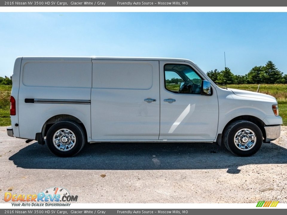 2016 Nissan NV 3500 HD SV Cargo Glacier White / Gray Photo #3