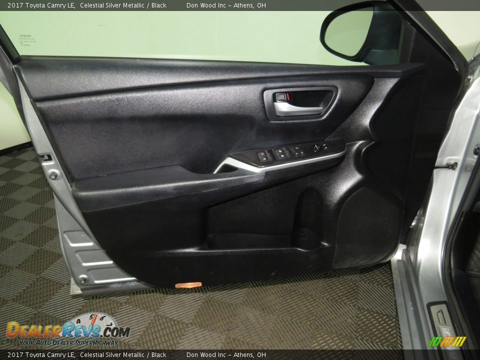2017 Toyota Camry LE Celestial Silver Metallic / Black Photo #16