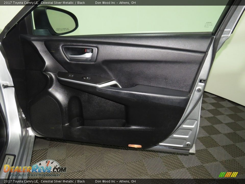 2017 Toyota Camry LE Celestial Silver Metallic / Black Photo #24