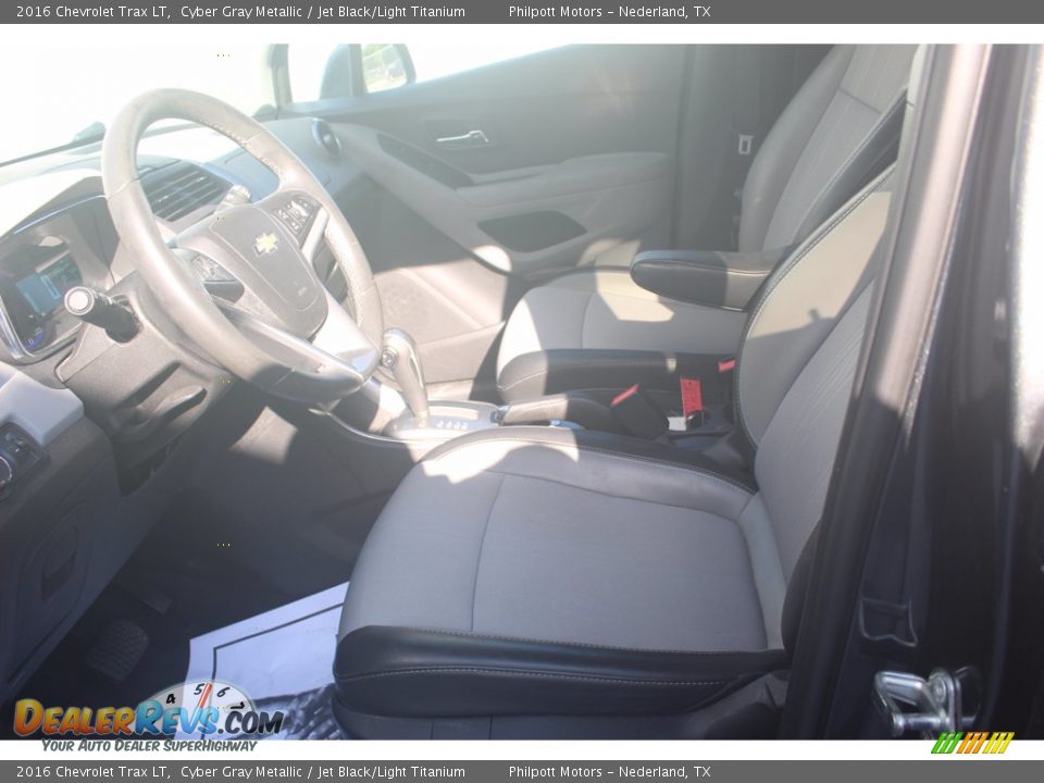 2016 Chevrolet Trax LT Cyber Gray Metallic / Jet Black/Light Titanium Photo #11