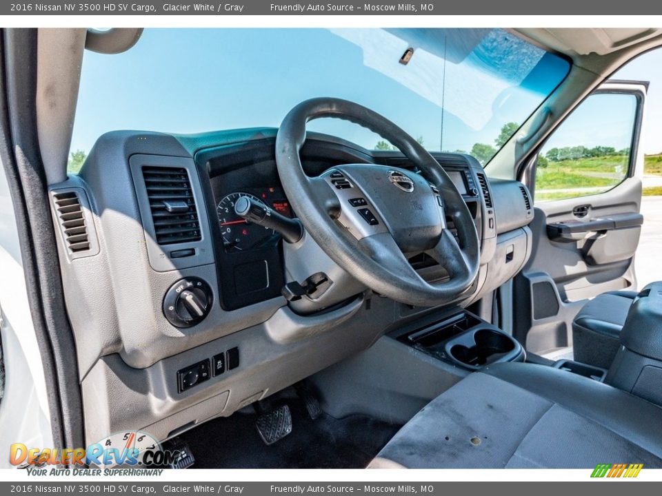 2016 Nissan NV 3500 HD SV Cargo Glacier White / Gray Photo #20