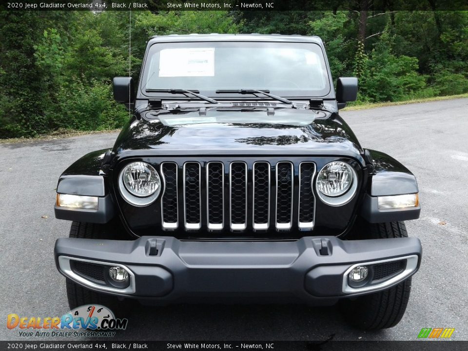 2020 Jeep Gladiator Overland 4x4 Black / Black Photo #3