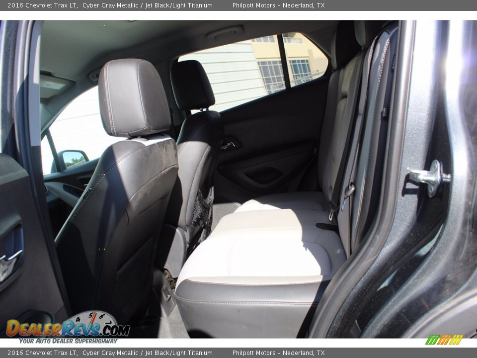 2016 Chevrolet Trax LT Cyber Gray Metallic / Jet Black/Light Titanium Photo #20