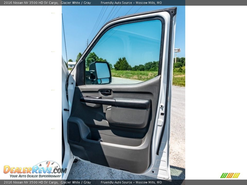 2016 Nissan NV 3500 HD SV Cargo Glacier White / Gray Photo #28