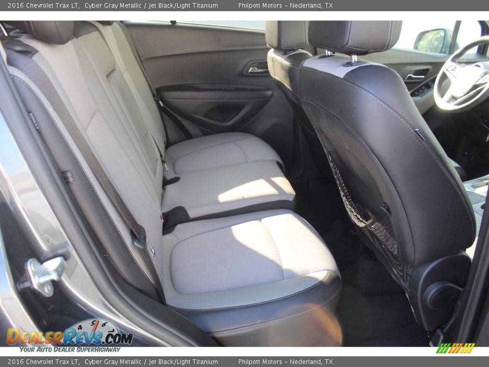2016 Chevrolet Trax LT Cyber Gray Metallic / Jet Black/Light Titanium Photo #25