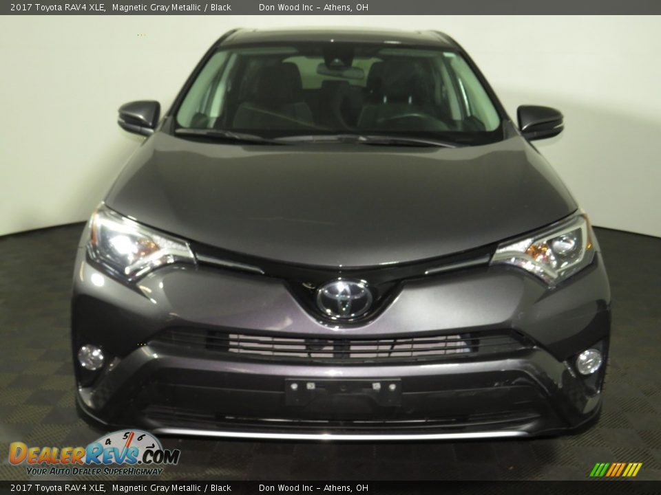 2017 Toyota RAV4 XLE Magnetic Gray Metallic / Black Photo #4