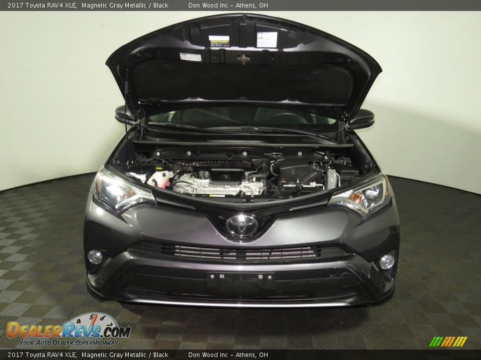 2017 Toyota RAV4 XLE Magnetic Gray Metallic / Black Photo #5