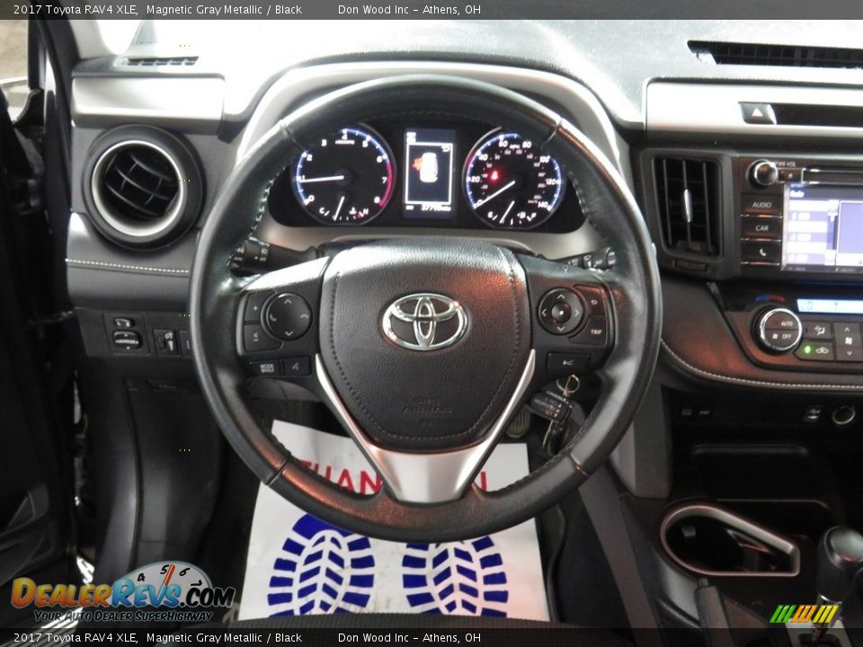 2017 Toyota RAV4 XLE Magnetic Gray Metallic / Black Photo #32