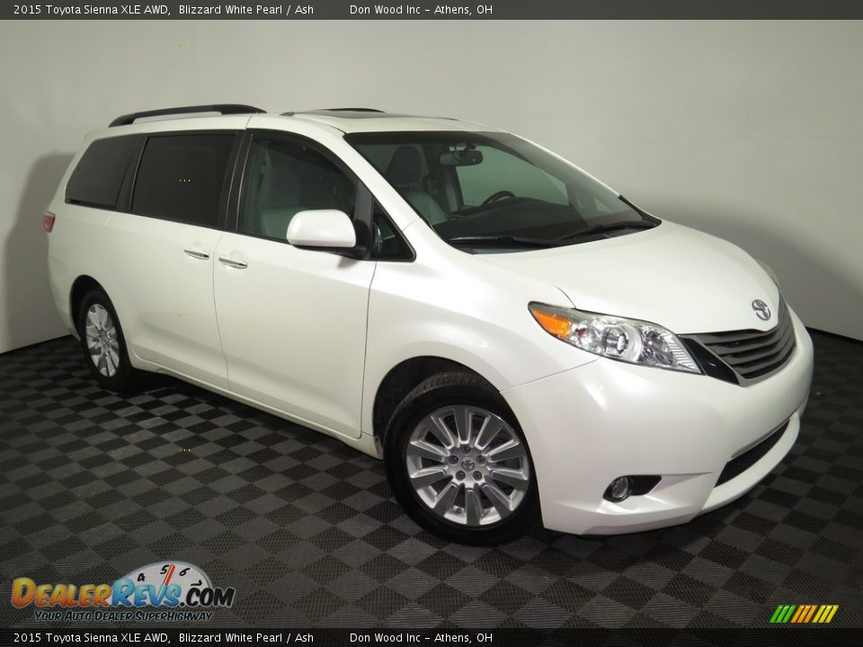 2015 Toyota Sienna XLE AWD Blizzard White Pearl / Ash Photo #2