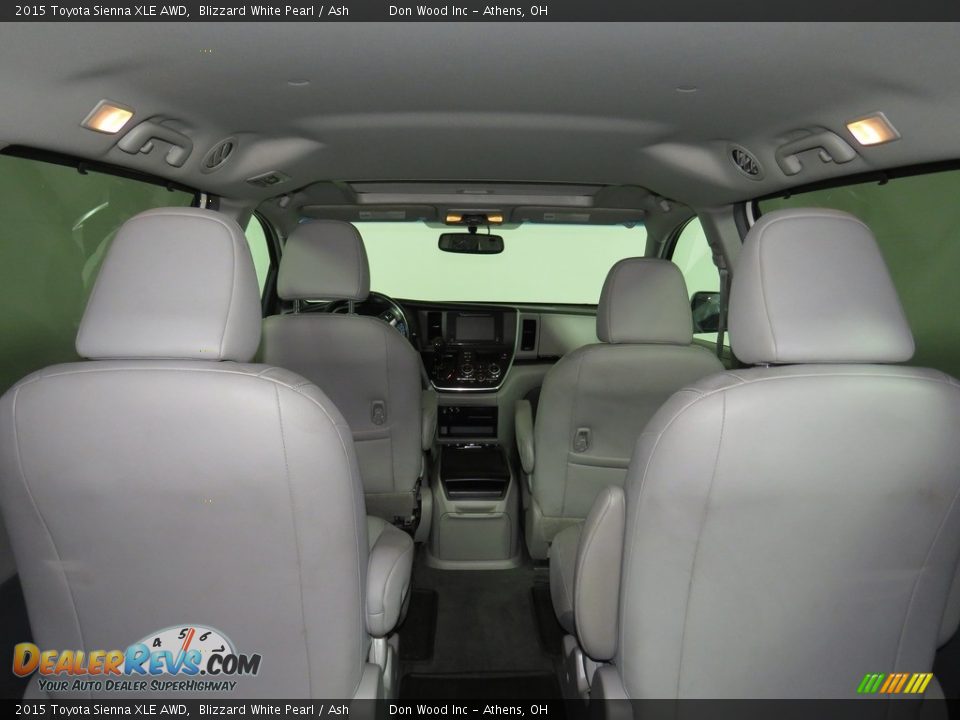2015 Toyota Sienna XLE AWD Blizzard White Pearl / Ash Photo #14