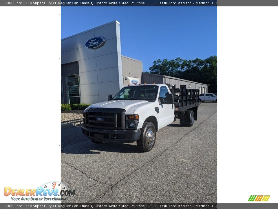 2008 Ford F350 Super Duty XL Regular Cab Chassis Oxford White / Medium Stone Photo #1