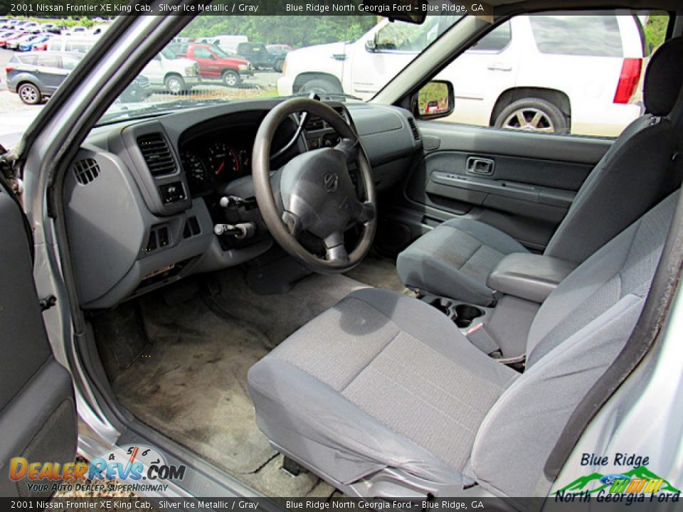 2001 Nissan Frontier XE King Cab Silver Ice Metallic / Gray Photo #5