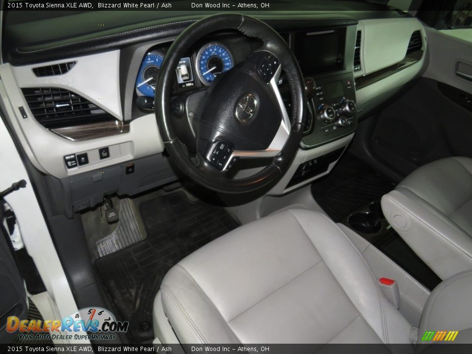 2015 Toyota Sienna XLE AWD Blizzard White Pearl / Ash Photo #20