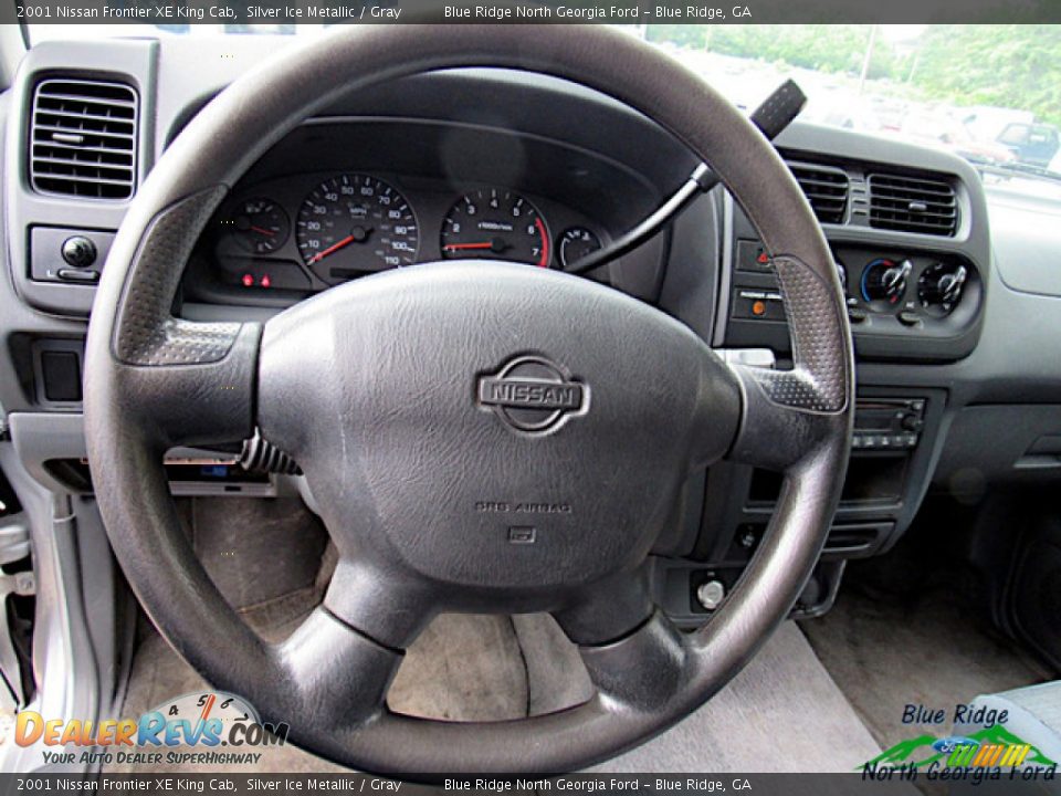 2001 Nissan Frontier XE King Cab Silver Ice Metallic / Gray Photo #11