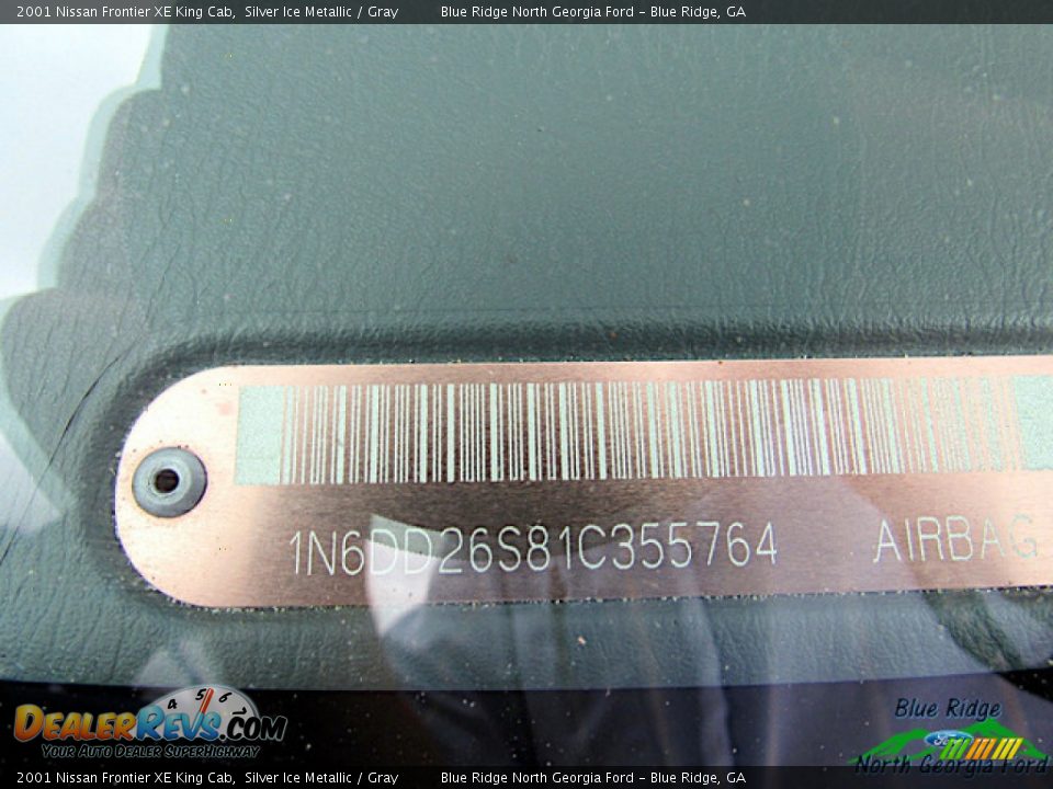 2001 Nissan Frontier XE King Cab Silver Ice Metallic / Gray Photo #15