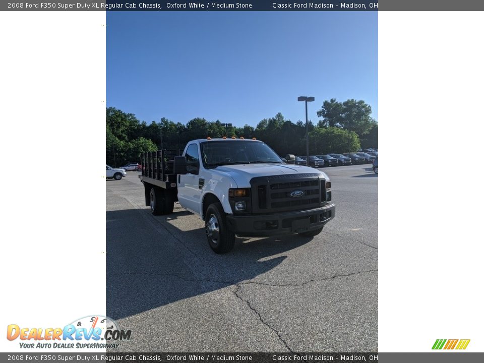 2008 Ford F350 Super Duty XL Regular Cab Chassis Oxford White / Medium Stone Photo #15