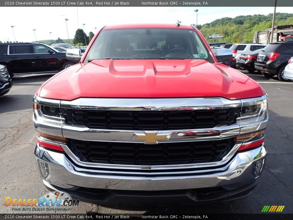 2016 Chevrolet Silverado 1500 LT Crew Cab 4x4 Red Hot / Jet Black Photo #3
