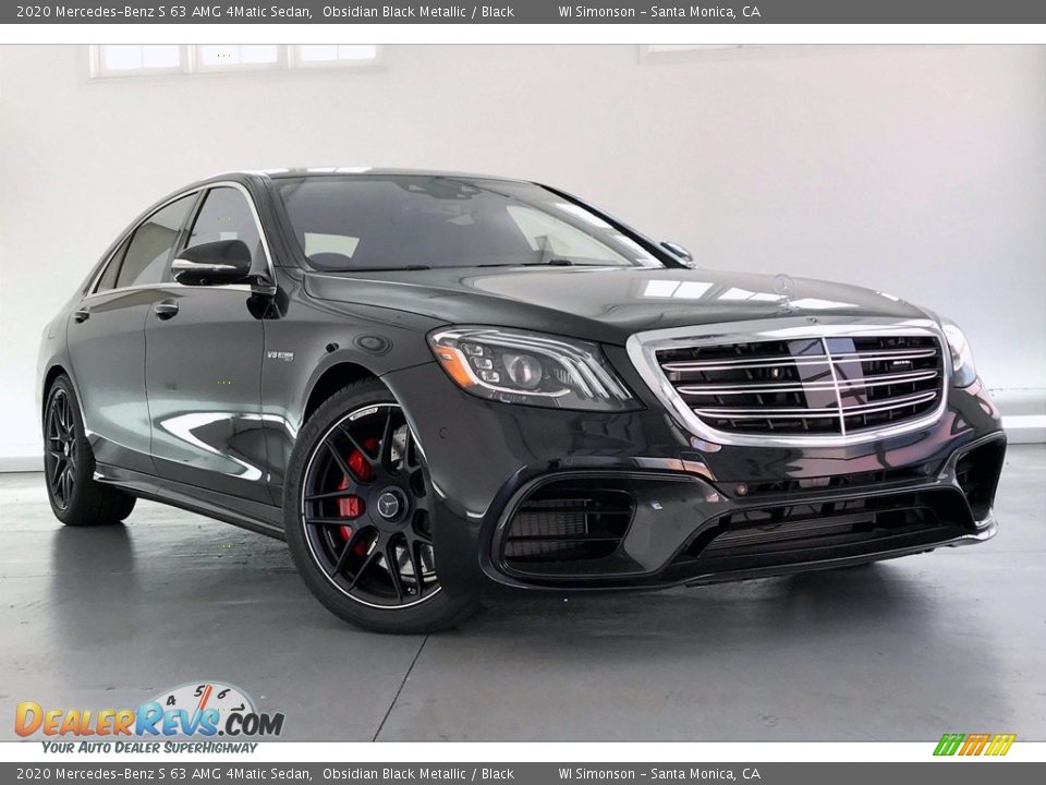 Front 3/4 View of 2020 Mercedes-Benz S 63 AMG 4Matic Sedan Photo #12